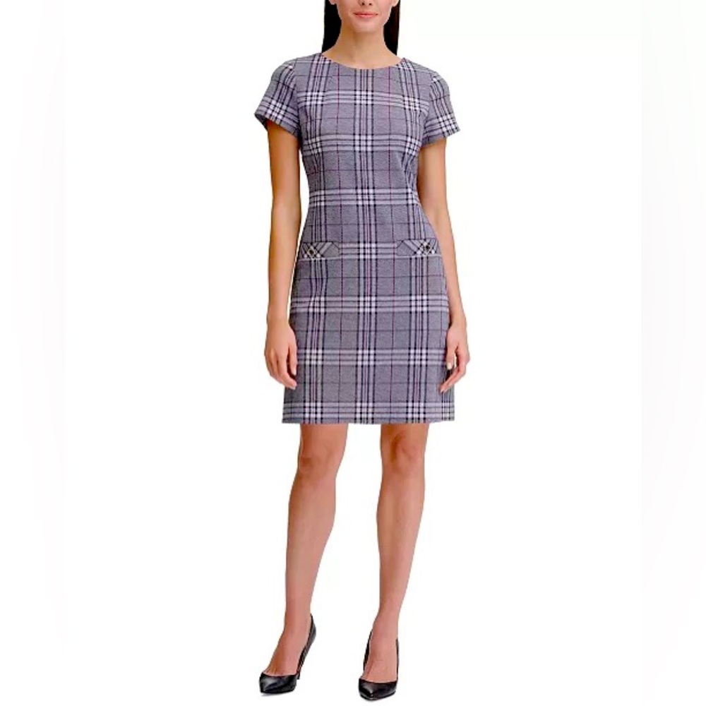 Tommy Hilfiger Short Sleeve Shift Dress. Size 6.